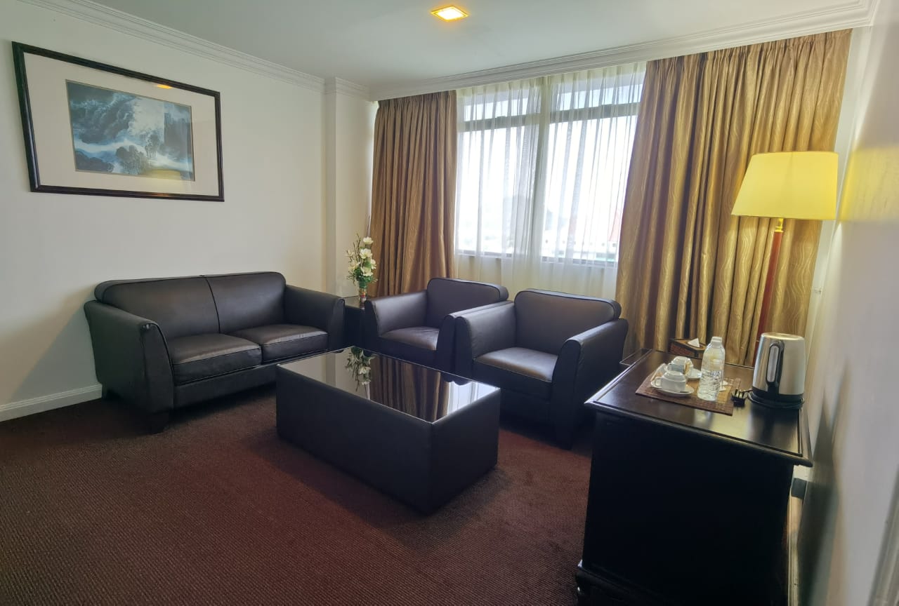 Suite Room_ Living Room_